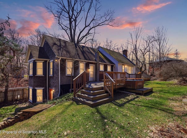 2457 Airport Road, Clifford Twp, PA 18421