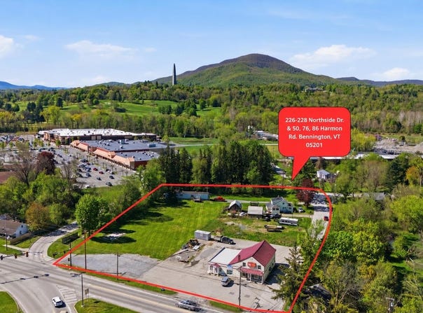 226-228 Northside Drive, Bennington, VT 05201