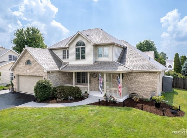 413 Windsor Drive, Oswego, IL 60543