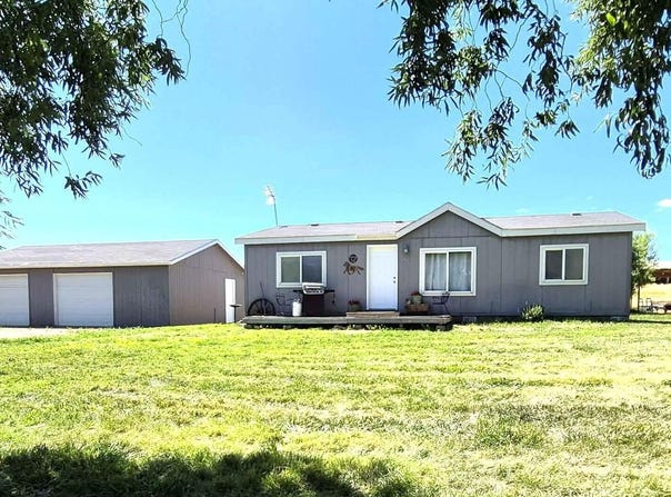497 Burnham Rd, Yakima, WA 98908