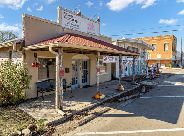 504 E Avenue C, Valley Mills, TX 76689