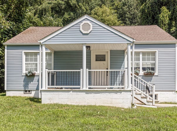 632 W Tri County Boulevard, Oliver Springs, TN 37840