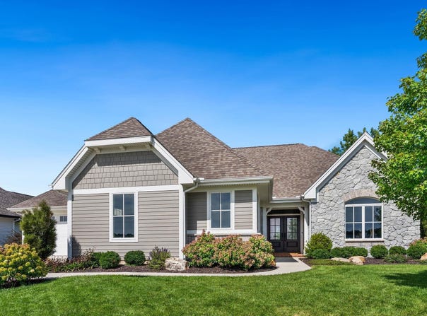 2591 Pine Straw Drive, Auburn, IN 46706