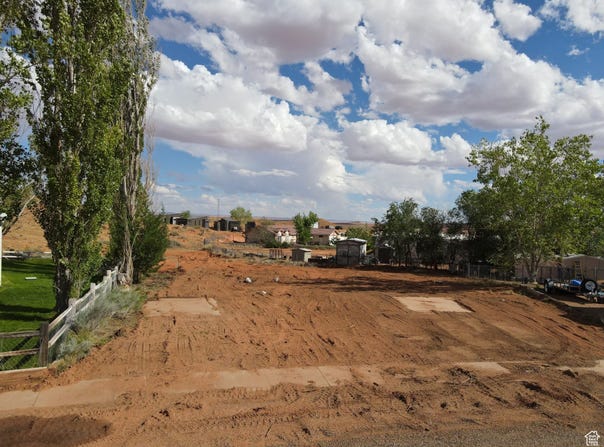 92 N POWELL Dr, Ticaboo, UT 84533