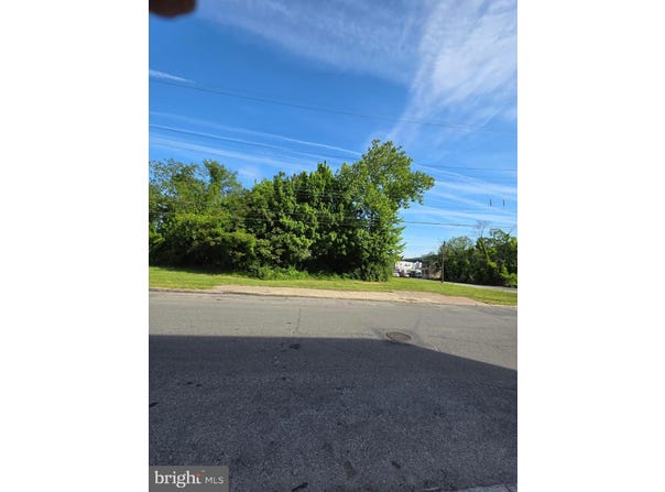 1900 W 3RD Street, CHESTER, PA 19013