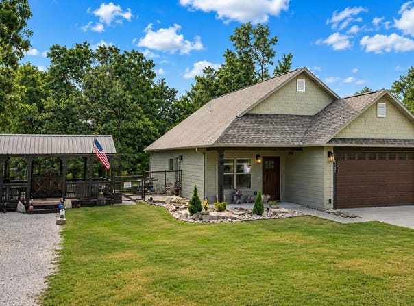 1727 WINDSOR DRIVE, Diamond City, AR 72644-8100
