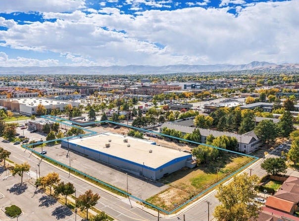 6803 W Alameda Ave, Lakewood, CO 80226