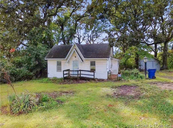 1703 Old Tuscumbia Road, Eldon, MO 65026
