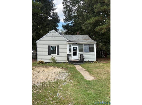 14 W Magruder Street, Sandston, VA 23150