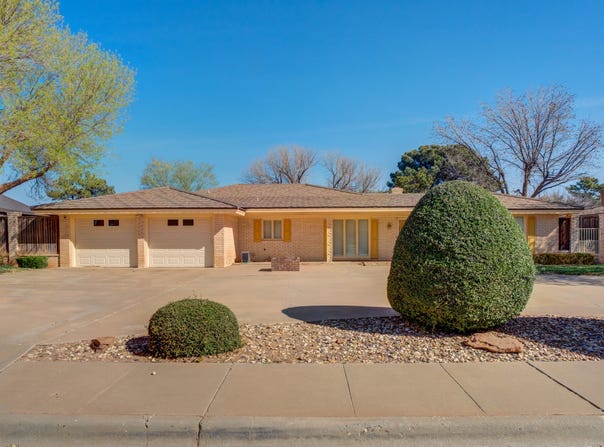 1601 E Crystal Lane, Brownfield, TX 79316