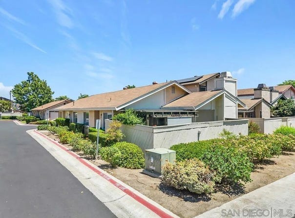 9528 eve, Santee, CA 92071