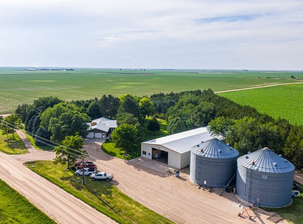 31422 744 Rd, Lamar, NE 69023