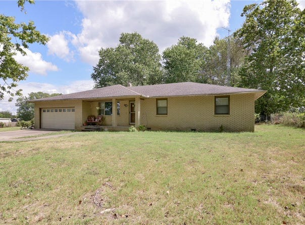 412 S Old Wire Road, Washburn, MO 65772