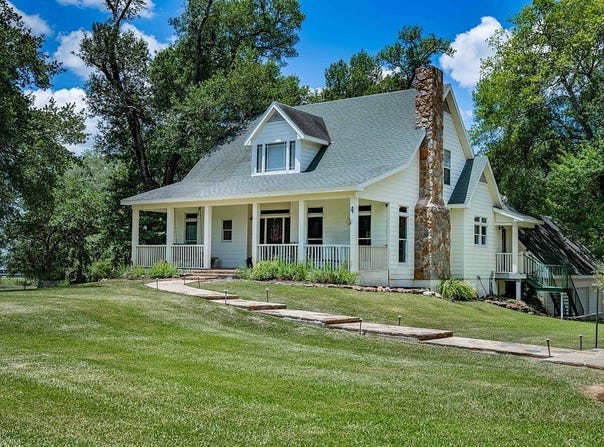 533 Bybee Road, Round Top, TX 78954