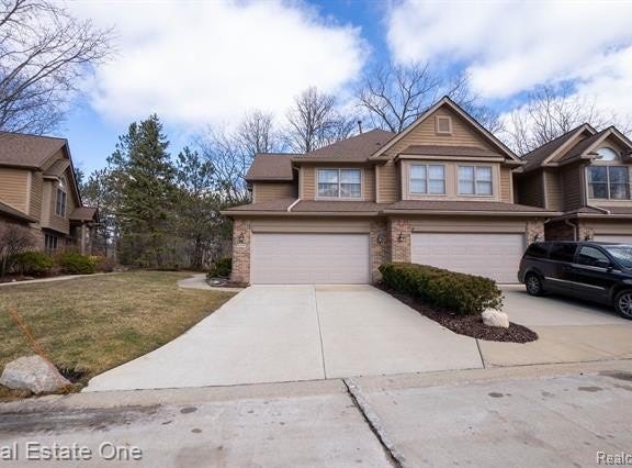 5206 ROYAL VALE, Dearborn, MI 48126