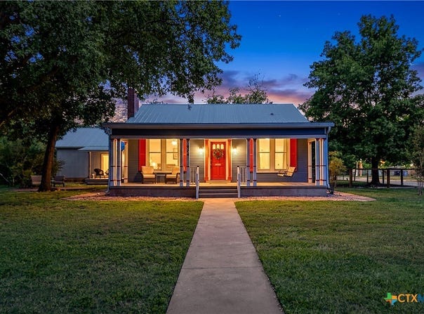 966 Bismark Street, Seguin, TX 78155