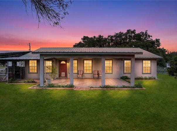 1892 Thunder Creek Road N, Utopia, TX 78884