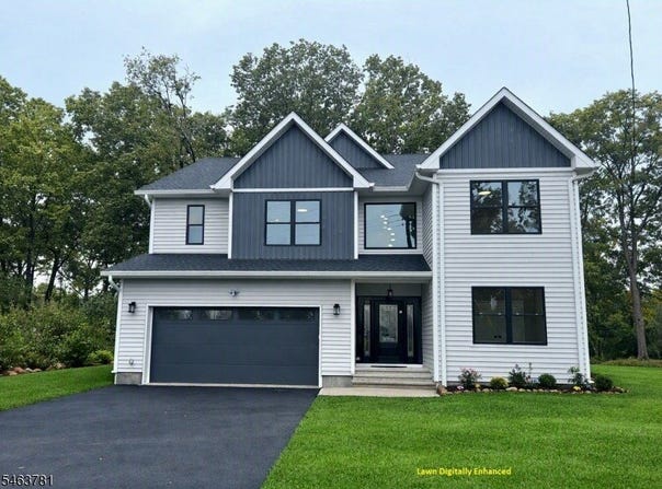 8 Chamberlain Ln, Mount Olive Twp., NJ 07828-1702