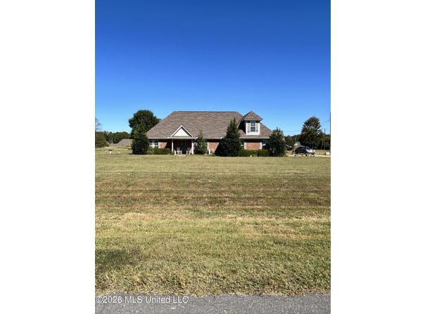 275 Palomino Run, Holly Springs, MS 38635