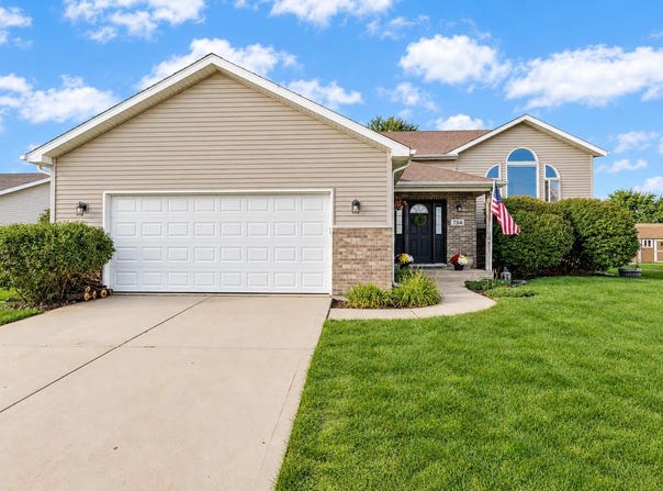 754 Carriage Drive, Lowell, IN 46356