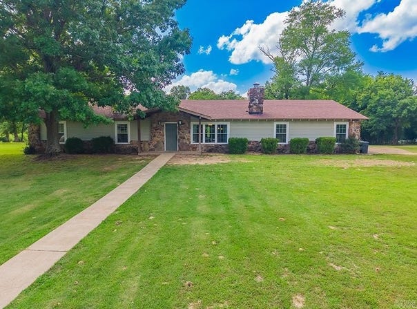 115 Greenwood Circle, De Queen, AR 71832