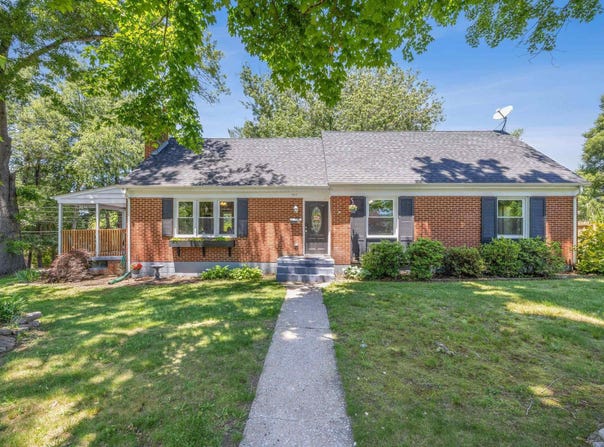 1317 RIDGE CIR, WAYNESBORO, VA 22980