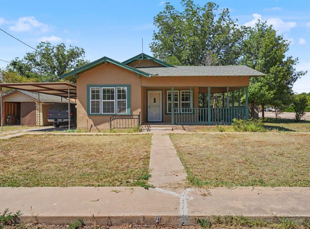 500 8th Street, O'Donnell, TX 79351