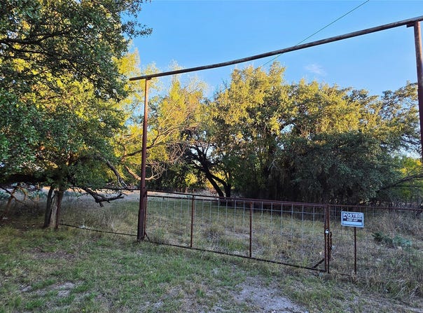 714 Bailey Street, Eden, TX 76837