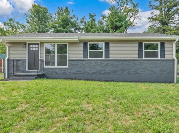 3818 Troutland Ave NW, Roanoke, VA 24017