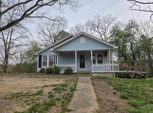 1562 E Hwy 16, Clinton, AR 72031