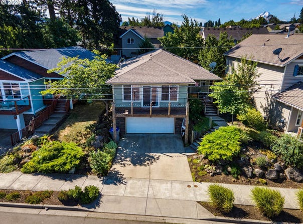 2885 MAY St, HoodRiver, OR 97031