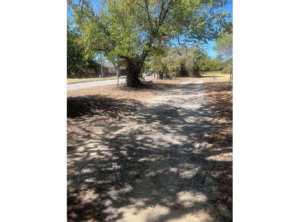831 Boyd Road, Azle, TX 76020