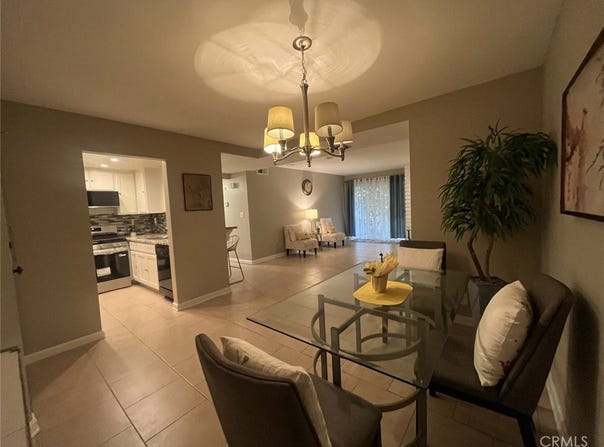 7800 Topanga Canyon, Canoga Park, CA 91304