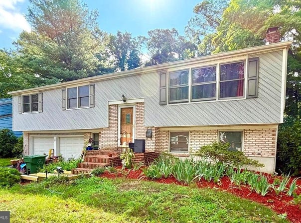 29 STRATHMORE Drive, CHERRY HILL, NJ 08003