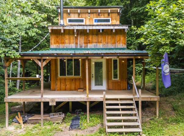 105 Chambers Fork Road, Campton, KY 41301