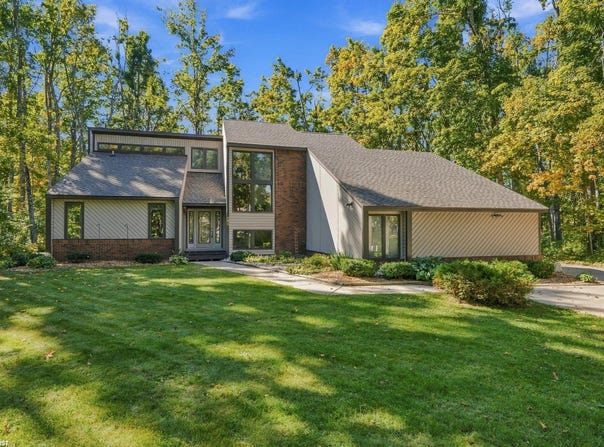 586 Woodside Lane, Gaylord, MI 49735