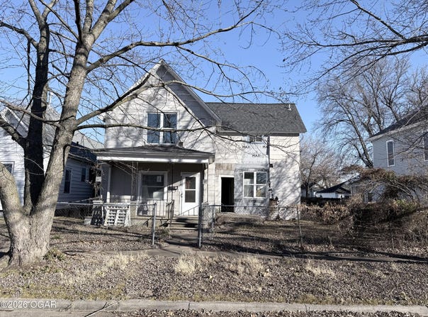 1403 S Sergeant Avenue, Joplin, MO 64804