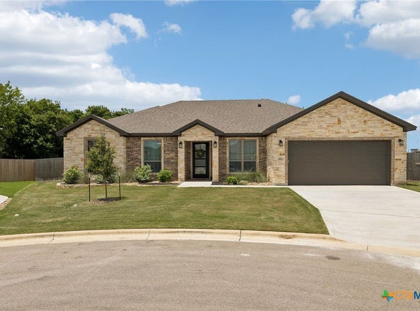 812 Eagle Claw Cove, Salado, TX 76571