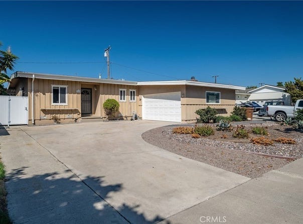 1615 W Hill Avenue, Fullerton, CA 92833