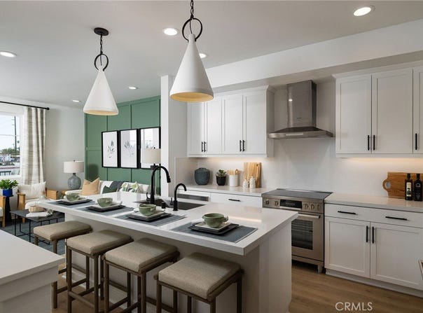 164 E Whittier Boulevard, La Habra, CA 90631