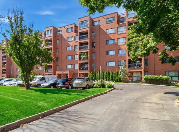 Glenview, IL 60025