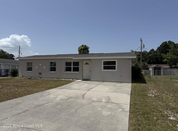 2500 Pepper Avenue, Melbourne, FL 32935