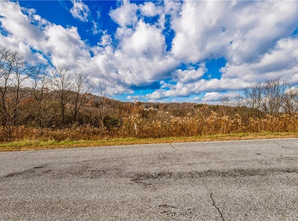 003 Oak Crest Drive, Jenner Twp, PA 15563