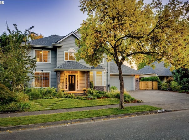 2860 BARBADOS Dr, Eugene, OR 97408