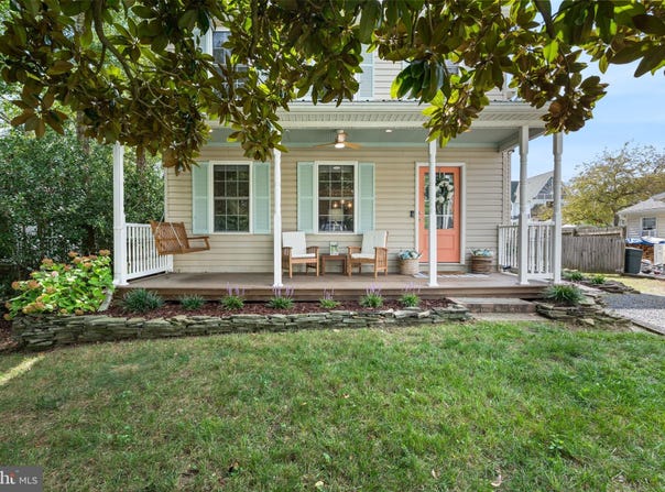 621 E MARSHALL Avenue, DEALE, MD 20751