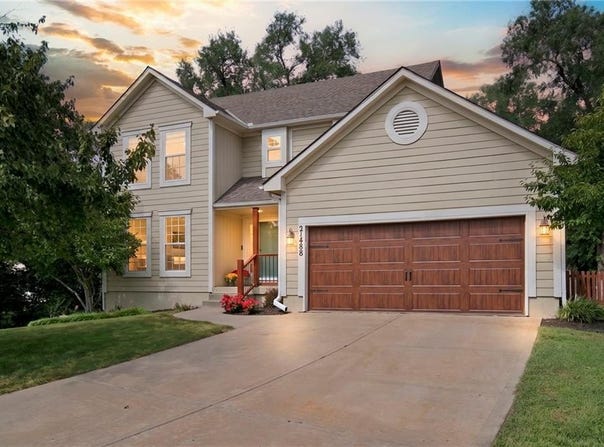 21488 W 121st Terrace, Olathe, KS 66061