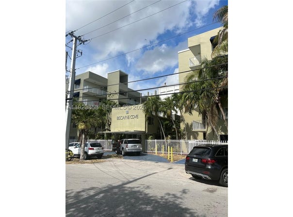 665 NE 83rd Ter, Miami, FL 33138