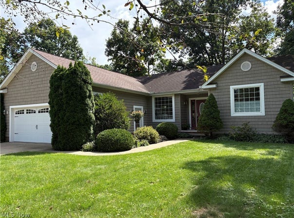 197 Ashtabula Point, Roaming Shores, OH 44084