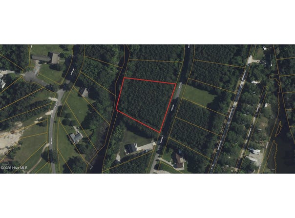 9212 Hart Drive, Oriental, NC 28571