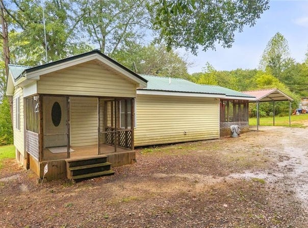 393 N Red Rock Road, Toccoa, GA 30577